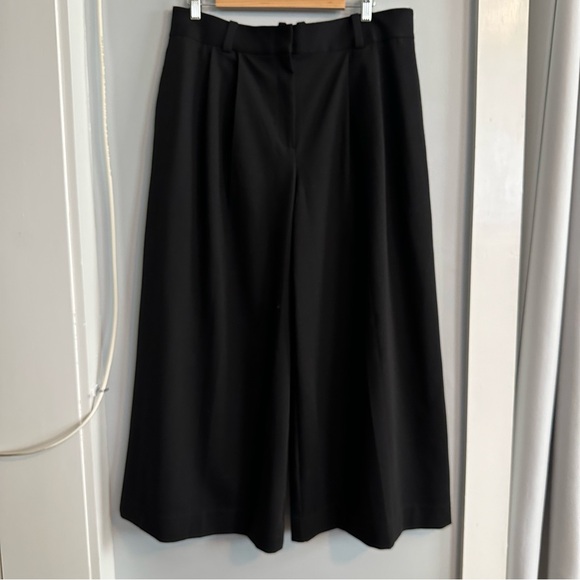 COS Pants - COS NWT Wide Leg Cropped Pants, Size M, Black